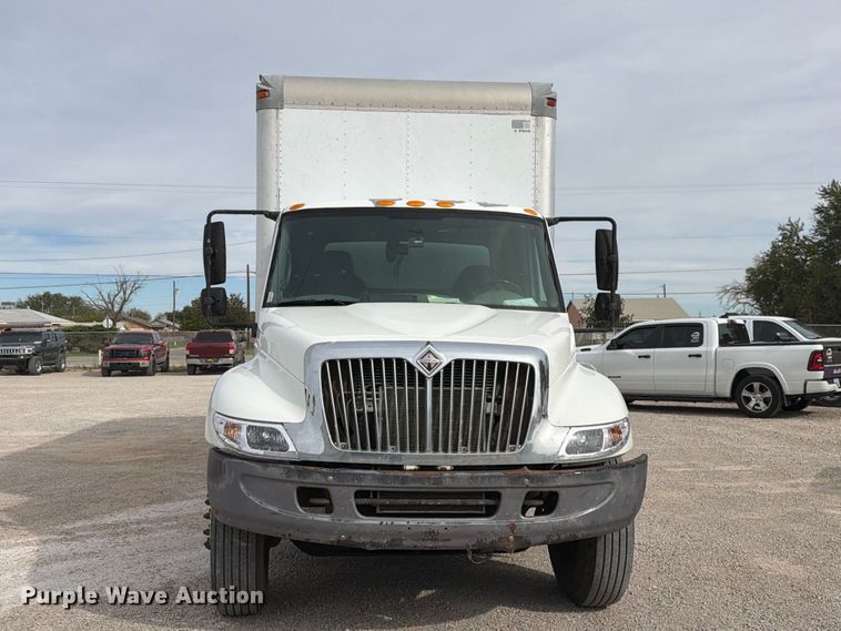 image for item EW1179 2005 International 4300 box truck