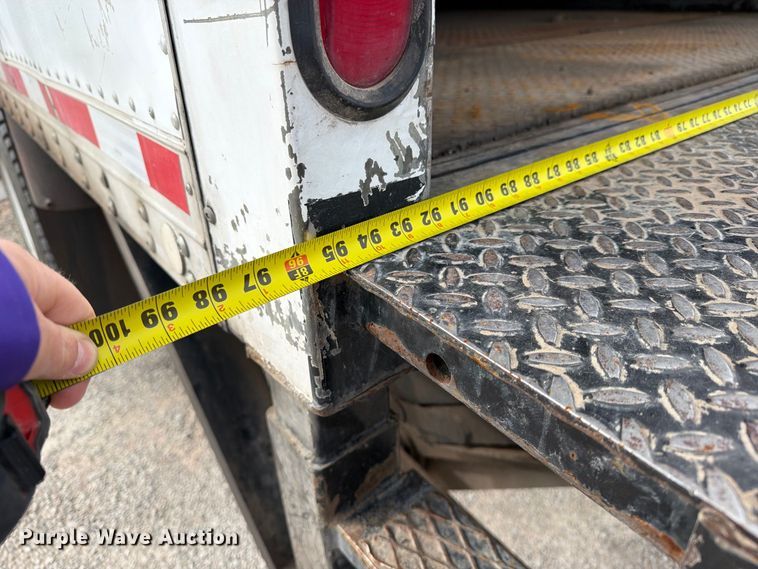 image for item EW1179 2005 International 4300 box truck