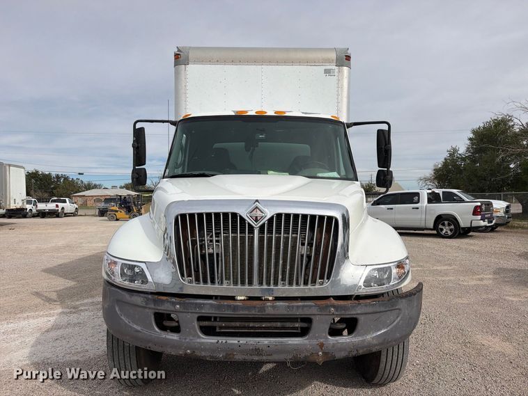 image for item EW1179 2005 International 4300 box truck