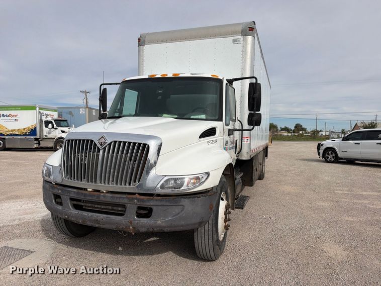 image for item EW1179 2005 International 4300 box truck