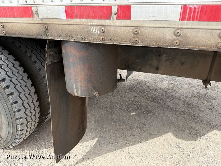 image for item EW1179 2005 International 4300 box truck