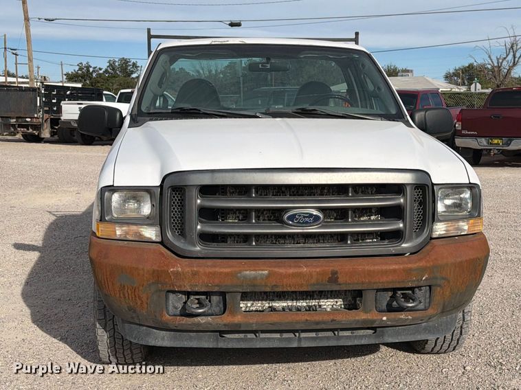 image for item EW1180 2004 Ford F250 Super Duty pickup truck