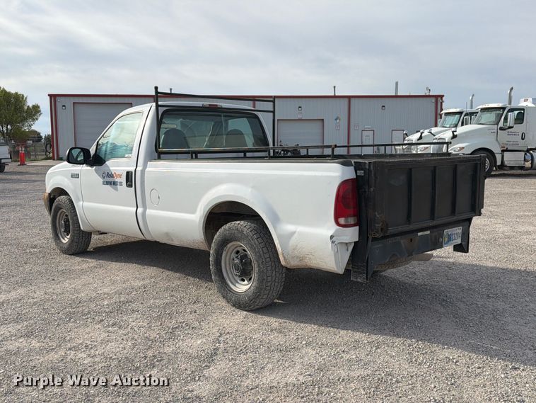 image for item EW1180 2004 Ford F250 Super Duty pickup truck