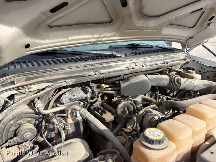 image for item EW1180 2004 Ford F250 Super Duty pickup truck