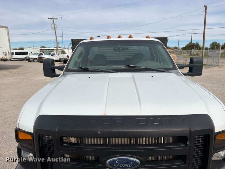 image for item EW1181 2009 Ford F350 Super Duty flatbed pickup truck