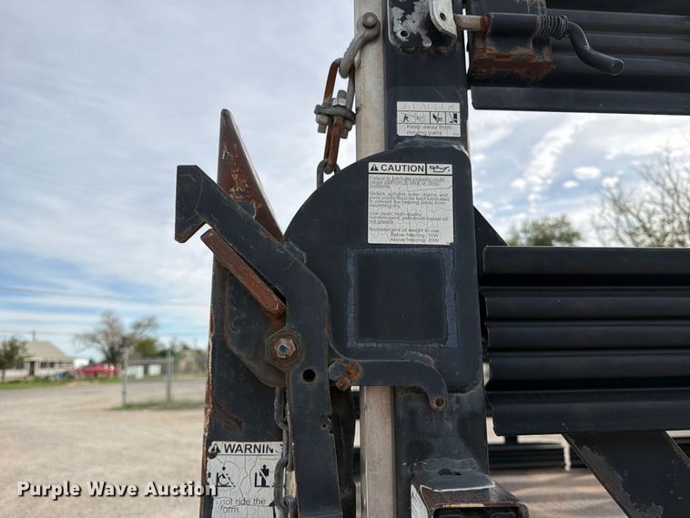 image for item EW1181 2009 Ford F350 Super Duty flatbed pickup truck