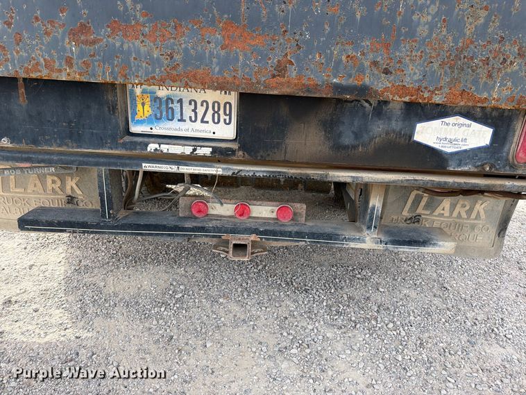 image for item EW1181 2009 Ford F350 Super Duty flatbed pickup truck