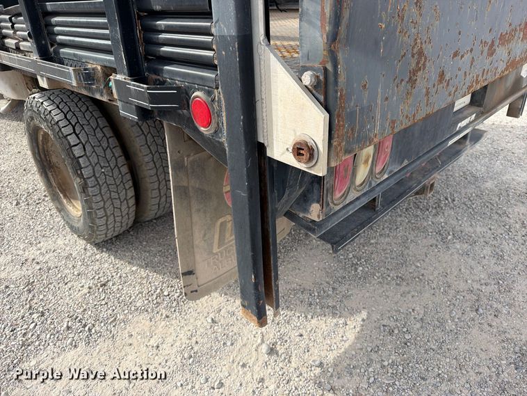 image for item EW1181 2009 Ford F350 Super Duty flatbed pickup truck