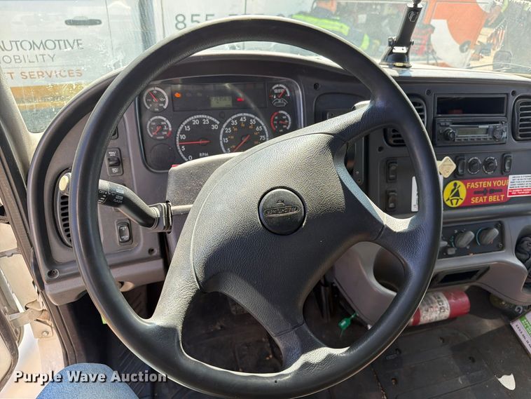 image for item EW1185 2014 Freightliner Business Class M2 box truck