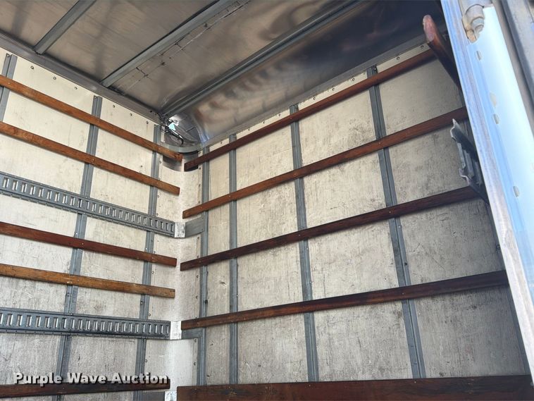 image for item EW1185 2014 Freightliner Business Class M2 box truck