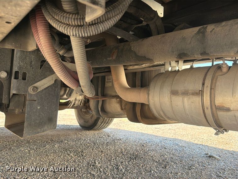 image for item EW1185 2014 Freightliner Business Class M2 box truck