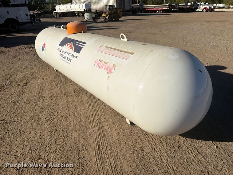image for item EW2311 2020 QUALITY STEEL CORPORATION Propane tank