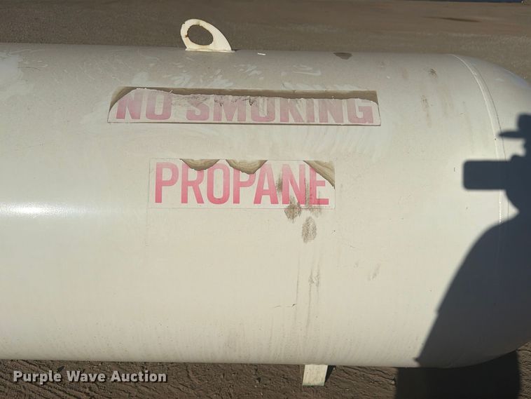 image for item EW2311 2020 QUALITY STEEL CORPORATION Propane tank