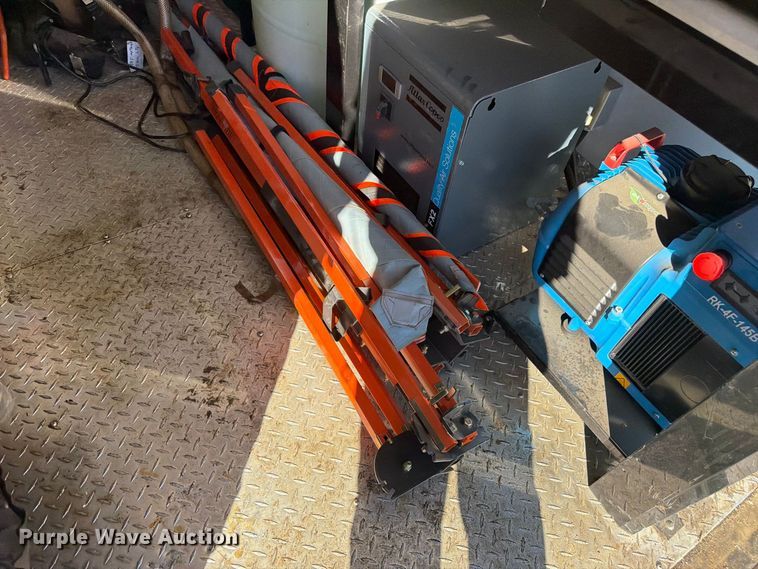 image for item EW2313 2021 Rc Trailers RTT 7X19TA5W spray foam trailer