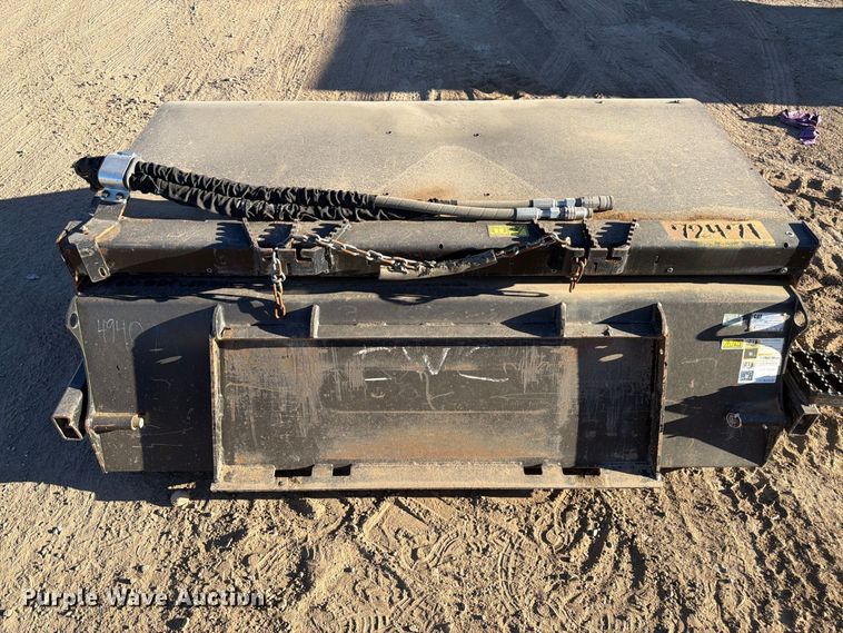 image for item EW2316 2022 Caterpillar BP118C skid steer sweeper
