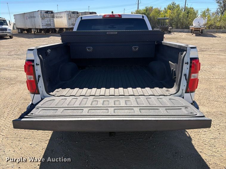 image for item EW2319 2018 GMC Sierra 1500 Crew Cab pickup truck