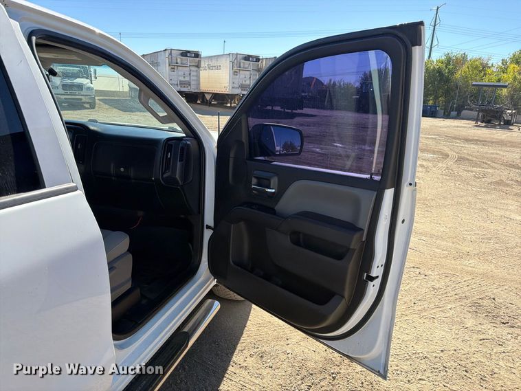 image for item EW2319 2018 GMC Sierra 1500 Crew Cab pickup truck
