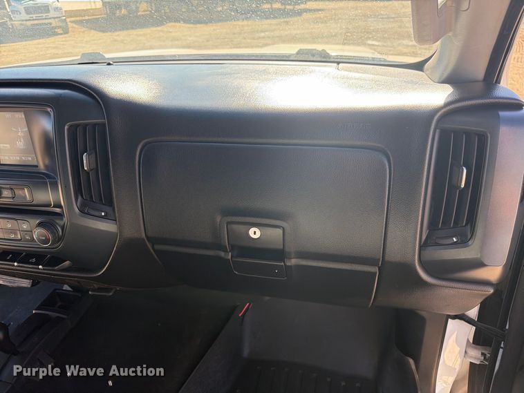image for item EW2319 2018 GMC Sierra 1500 Crew Cab pickup truck