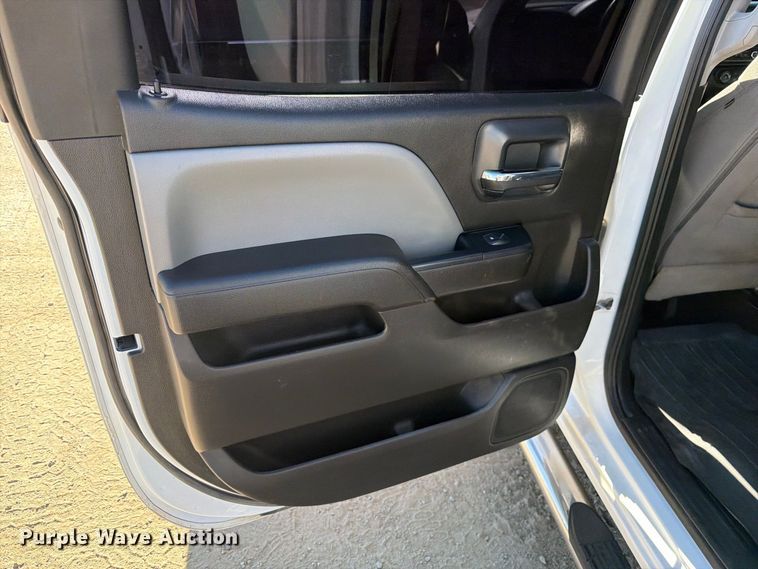 image for item EW2319 2018 GMC Sierra 1500 Crew Cab pickup truck