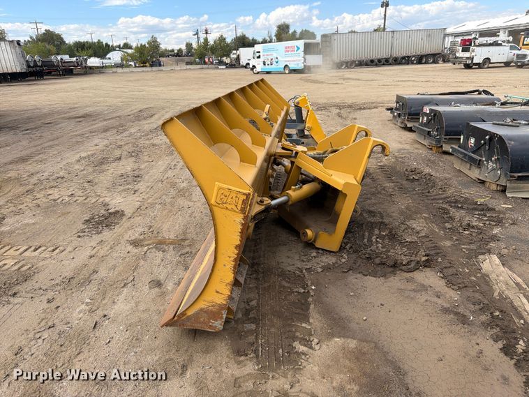 image for item EW2322 Caterpillar snow plow