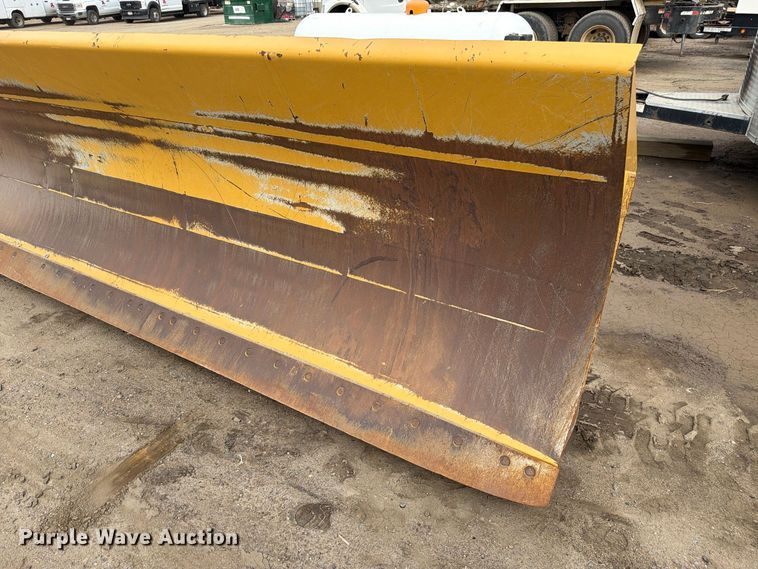 image for item EW2322 Caterpillar snow plow