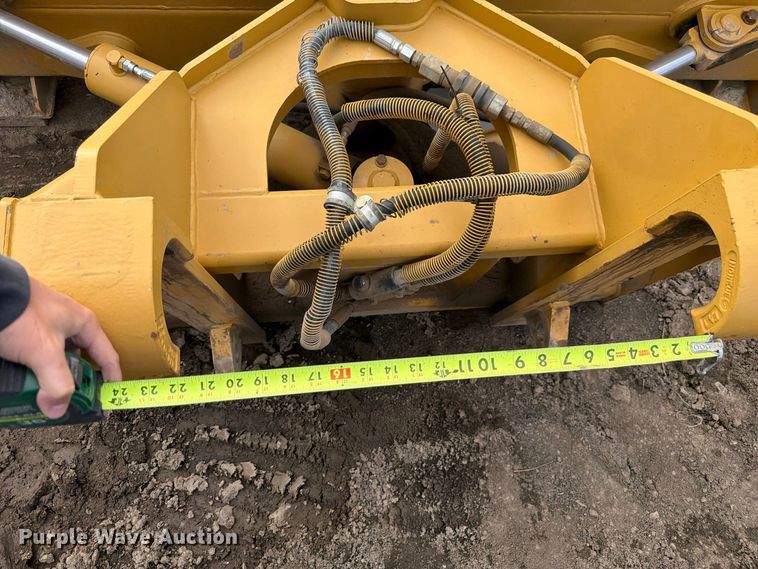 image for item EW2322 Caterpillar snow plow