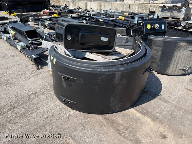 image for item EW5029 2020 Hyva 31-185-S hooklift bed