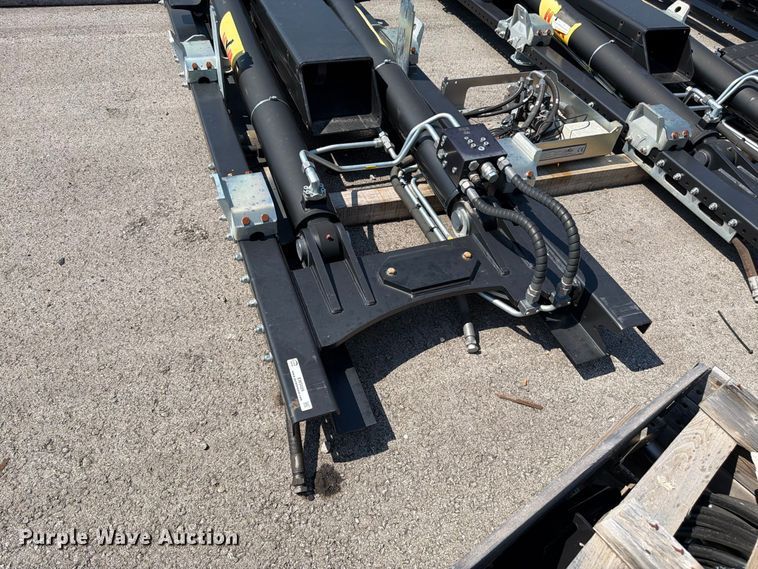 image for item EW5029 2020 Hyva 31-185-S hooklift bed