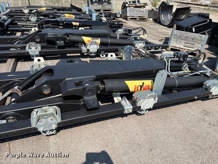 image for item EW5029 2020 Hyva 31-185-S hooklift bed