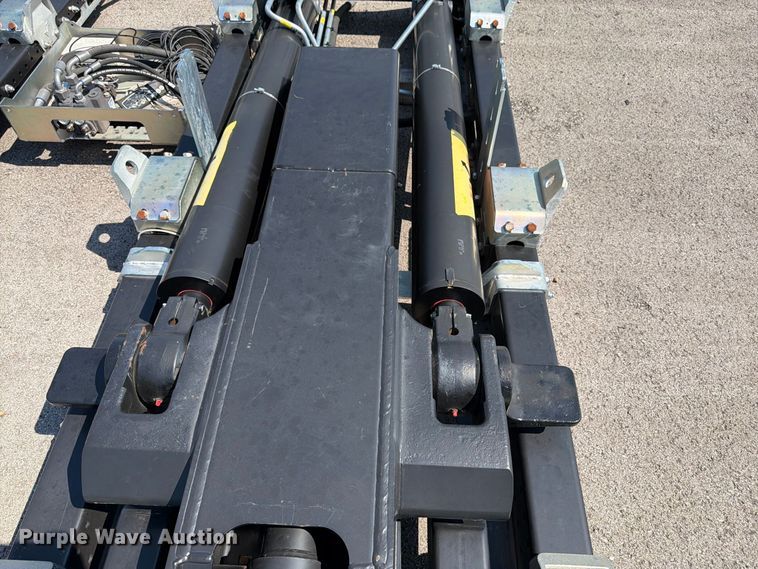 image for item EW5029 2020 Hyva 31-185-S hooklift bed