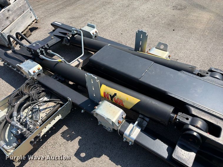 image for item EW5029 2020 Hyva 31-185-S hooklift bed