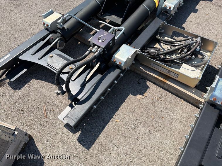 image for item EW5029 2020 Hyva 31-185-S hooklift bed