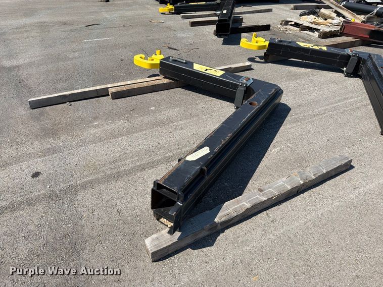 image for item EW5029 2020 Hyva 31-185-S hooklift bed
