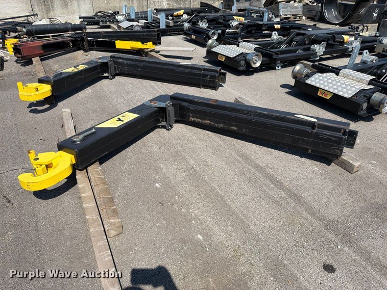 image for item EW5029 2020 Hyva 31-185-S hooklift bed