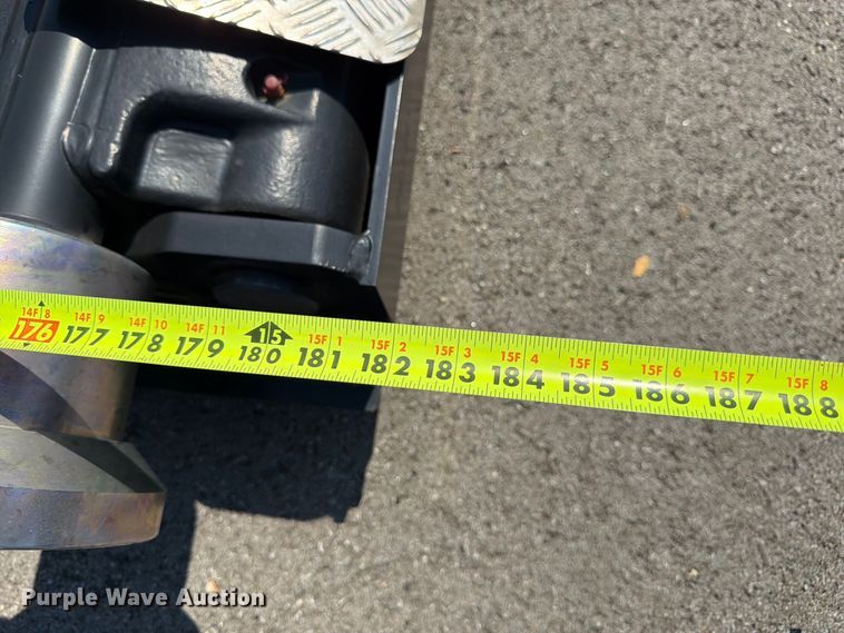 image for item EW5029 2020 Hyva 31-185-S hooklift bed