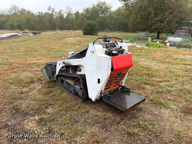 image for item EW5181 2004 Bobcat MT52 compact utility loader
