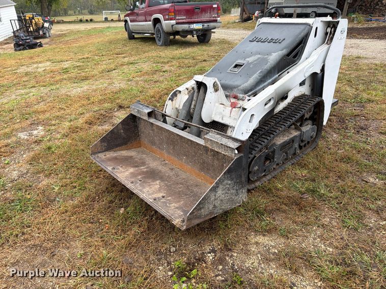 image for item EW5181 2004 Bobcat MT52 compact utility loader
