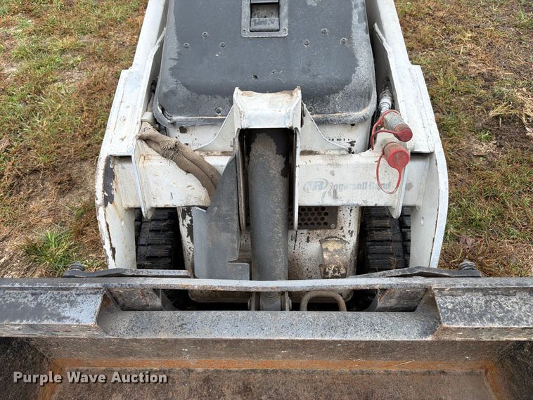 image for item EW5181 2004 Bobcat MT52 compact utility loader