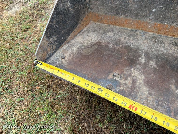 image for item EW5181 2004 Bobcat MT52 compact utility loader