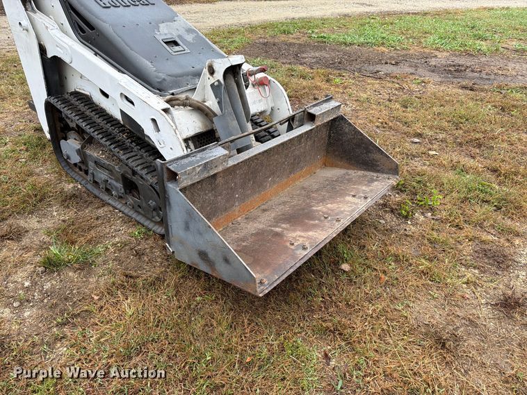 image for item EW5181 2004 Bobcat MT52 compact utility loader