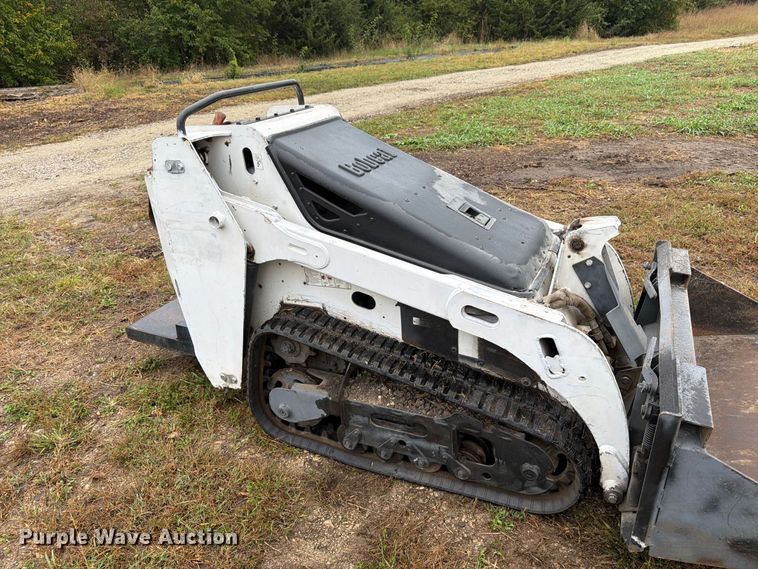 image for item EW5181 2004 Bobcat MT52 compact utility loader
