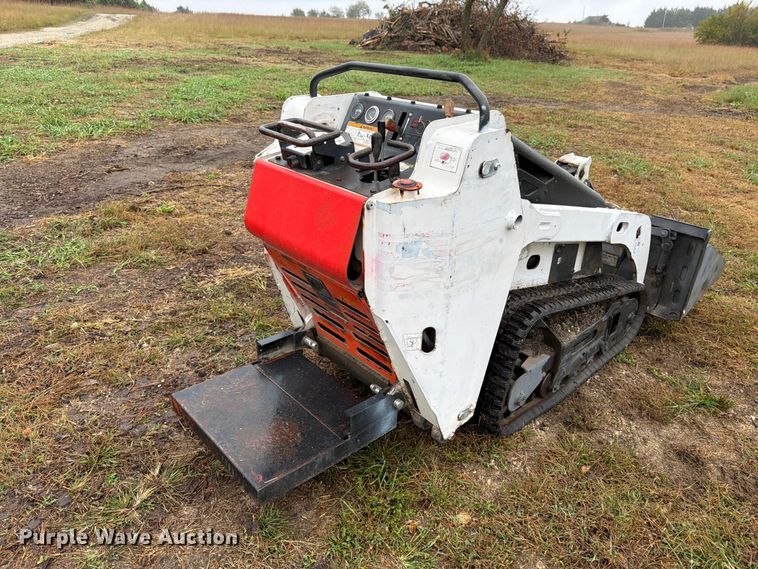 image for item EW5181 2004 Bobcat MT52 compact utility loader