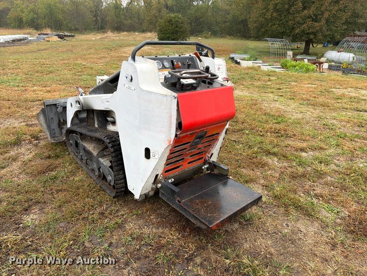 image for item EW5181 2004 Bobcat MT52 compact utility loader
