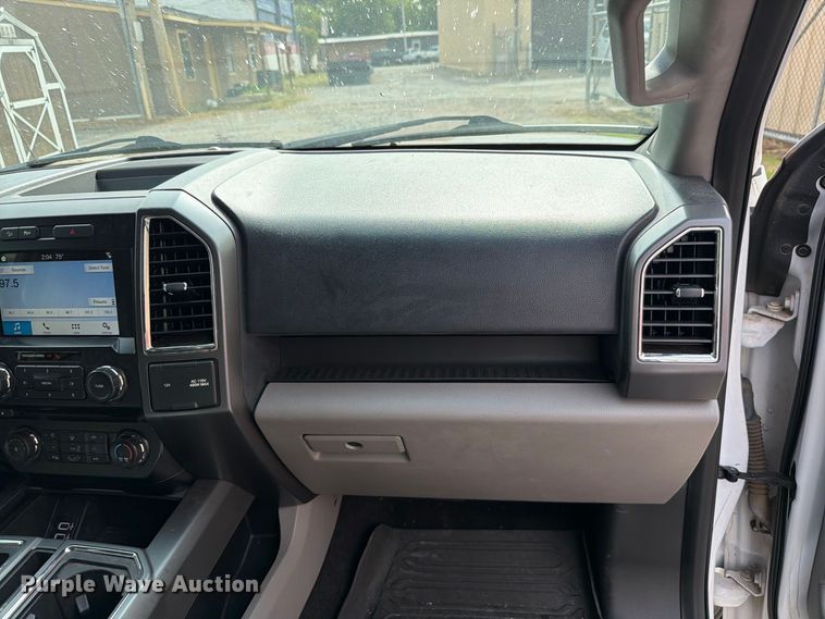 image for item EW7563 2017 Ford F150 Crew Cab pickup truck