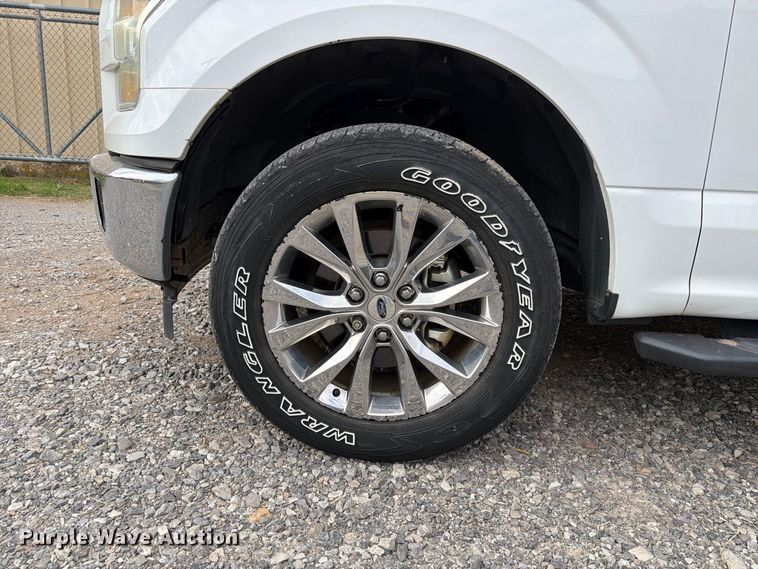 image for item EW7563 2017 Ford F150 Crew Cab pickup truck