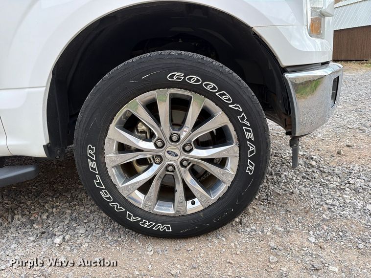 image for item EW7563 2017 Ford F150 Crew Cab pickup truck