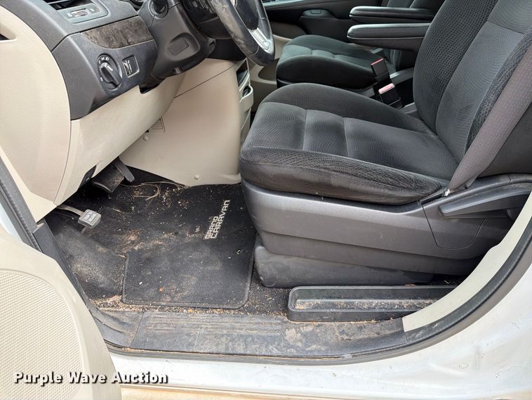 image for item EW7565 2016 Dodge Grand Caravan van