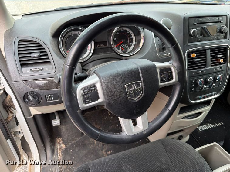 image for item EW7565 2016 Dodge Grand Caravan van
