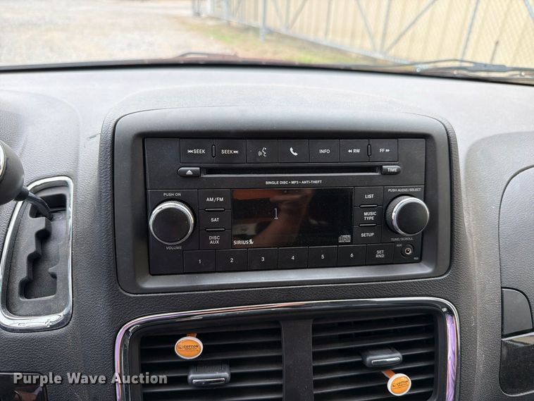 image for item EW7565 2016 Dodge Grand Caravan van