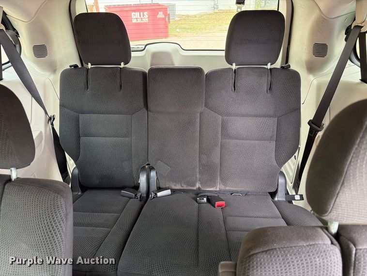 image for item EW7565 2016 Dodge Grand Caravan van